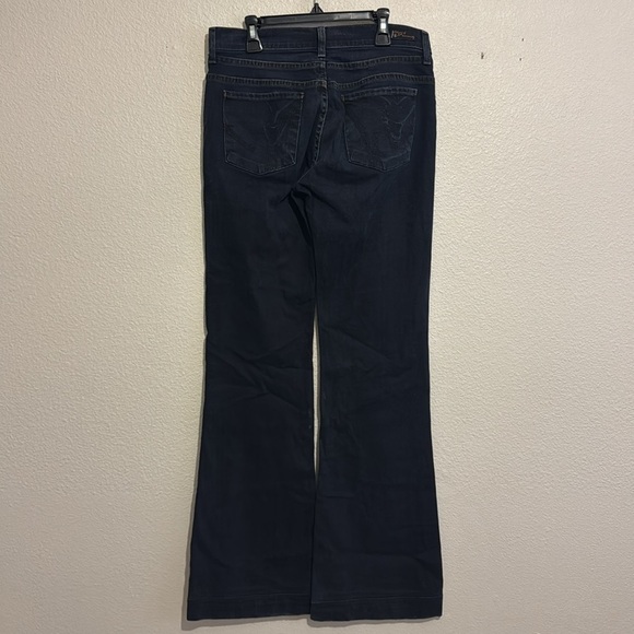 Citizens of Humanity Low-Rise Flare Jeans - Picture 5 of 8